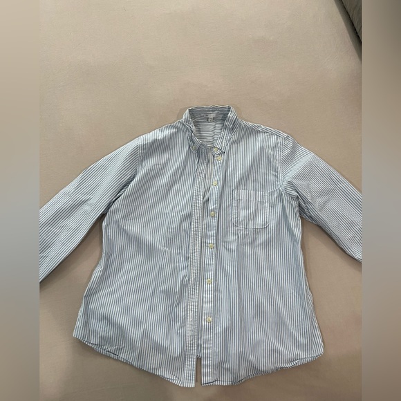 GAP striped button down - Picture 1 of 4